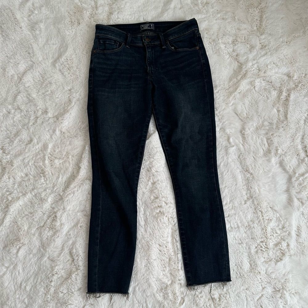 Abercrombie & Fitch A&F size 26 mid rise super skinny ankle cropped jeans